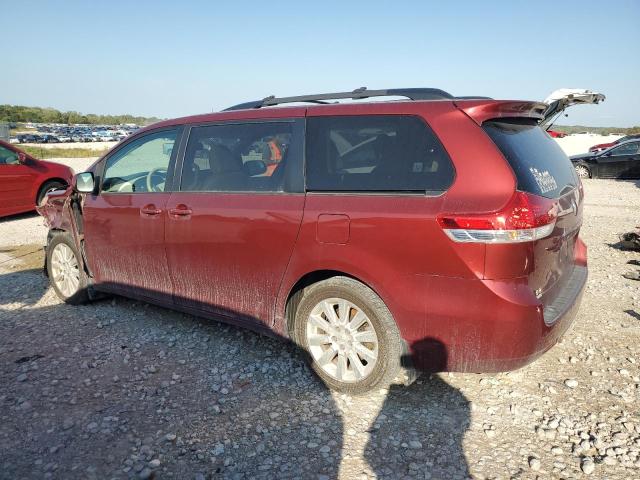 5TDDK3DC5BS016261 - 2011 TOYOTA SIENNA XLE RED photo 2