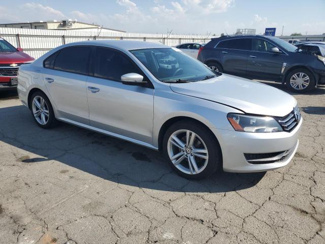 1VWAP7A35DC033384 - 2013 VOLKSWAGEN PASSAT S فضي صورة 4