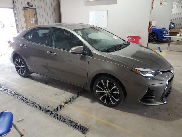 2T1BURHE1JC062869 - 2018 TOYOTA COROLLA L BROWN photo 4