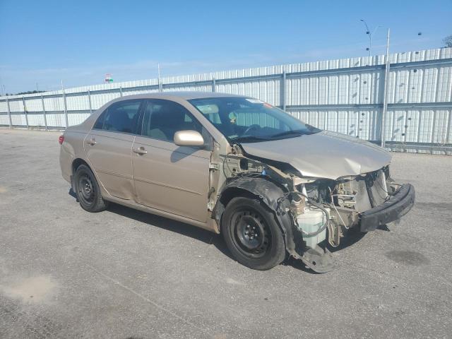 2T1BU4EE1DC946693 - 2013 TOYOTA COROLLA BASE ذهبي صورة 4