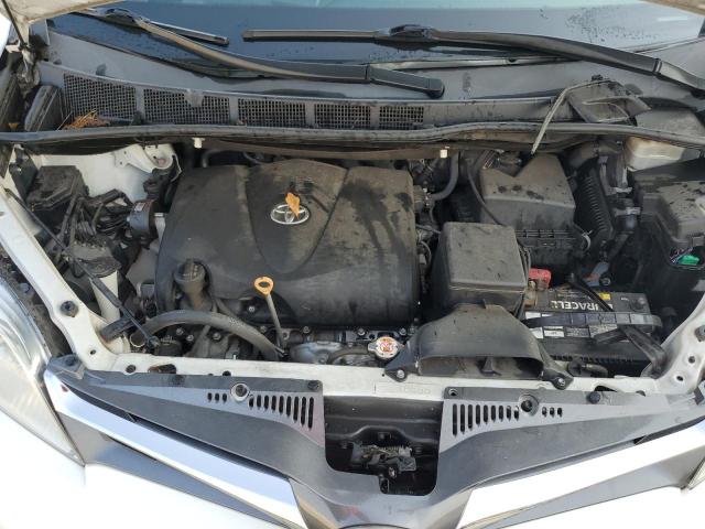 5TDYZ3DC5KS974572 - 2019 TOYOTA SIENNA XLE 白色 照片 20