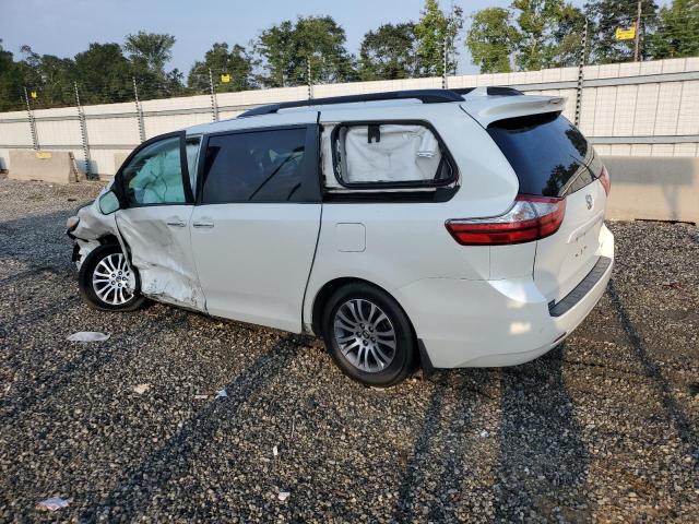 5TDYZ3DC5KS974572 - 2019 TOYOTA SIENNA XLE 白色 照片 3