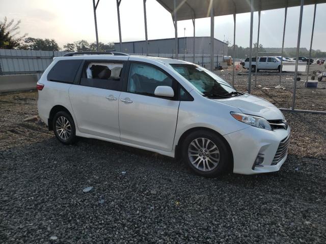 5TDYZ3DC5KS974572 - 2019 TOYOTA SIENNA XLE 白色 照片 8