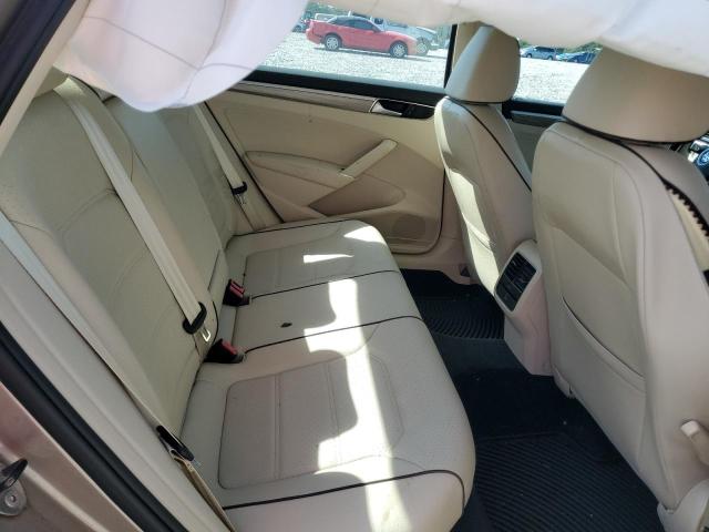 1VWBT7A37GC030667 - 2016 VOLKSWAGEN PASSAT SE TAN photo 10