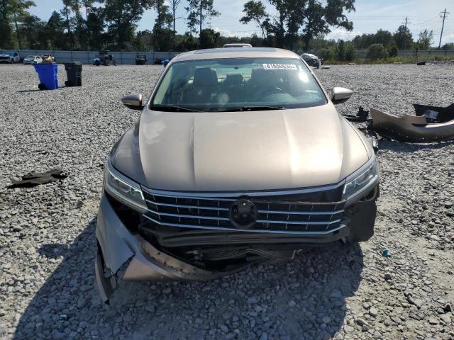 1VWBT7A37GC030667 - 2016 VOLKSWAGEN PASSAT SE TAN photo 5