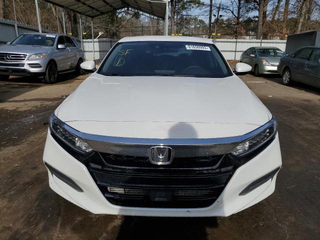 1HGCV1F17JA229986 - 2018 HONDA ACCORD LX WHITE photo 5