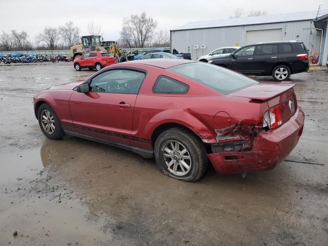 1ZVFT80N075247220 - 2007 FORD MUSTANG RED photo 2