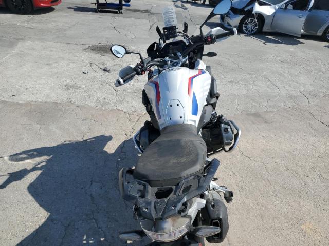 WB10M0308P6H86217 - 2023 BMW R 1250 GS WHITE photo 6