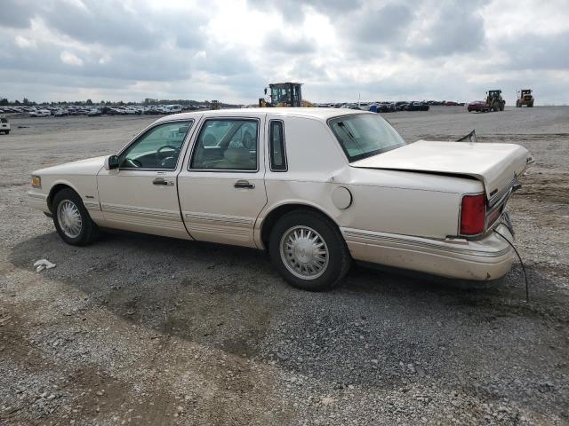 1LNLM82W9VY740846 - 1997 LINCOLN TOWN CAR SIGNATURE أسمر صورة 2