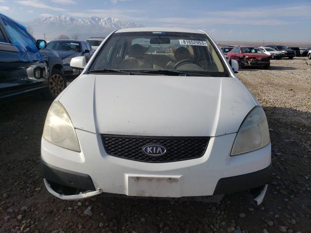 KNADE123086302863 - 2008 KIA RIO BASE WHITE photo 5