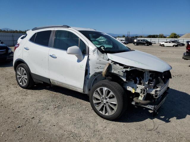 KL4CJASB5LB006264 - 2020 BUICK ENCORE PREFERRED WHITE photo 4