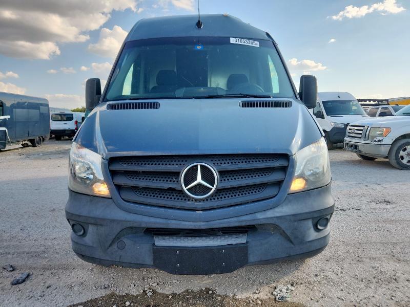 WD3PE7CD3JP629004 - 2018 MERCEDES-BENZ SPRINTER 2500 蓝色 照片 5