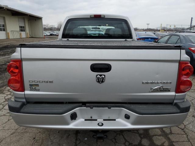 1D7RW3GP0BS709678 - 2011 DODGE DAKOTA SLT SILVER photo 6