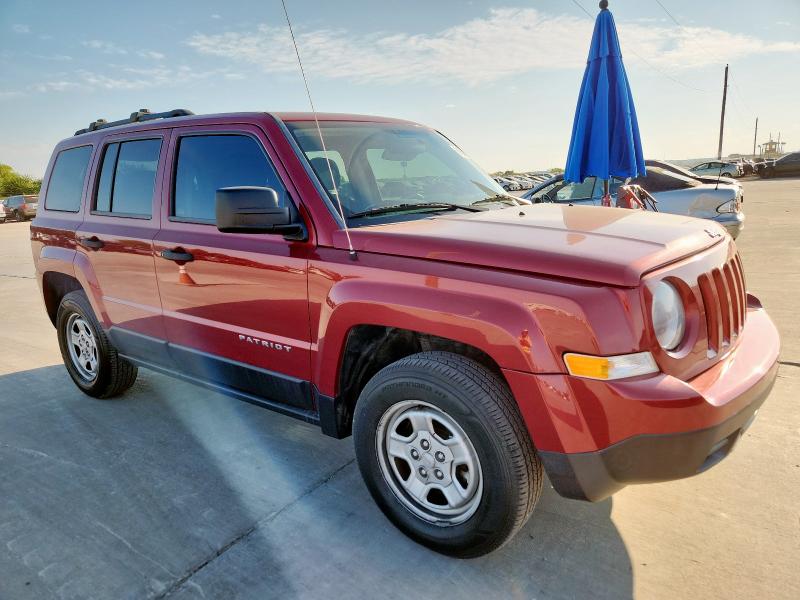 1C4NJRBBXED641274 - 2014 JEEP PATRIOT SPORT RED photo 4