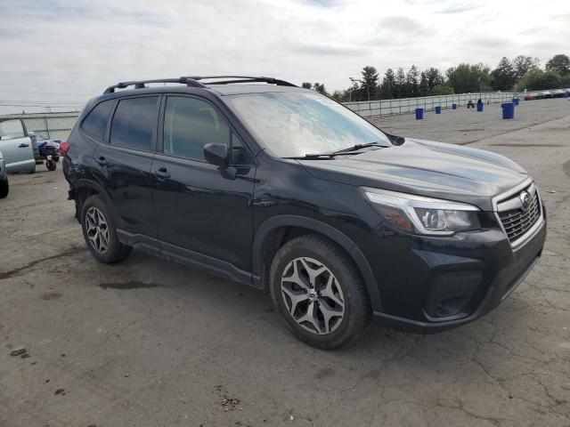 JF2SKAEC1KH473293 - 2019 SUBARU FORESTER PREMIUM Czarny zdjęcie 4