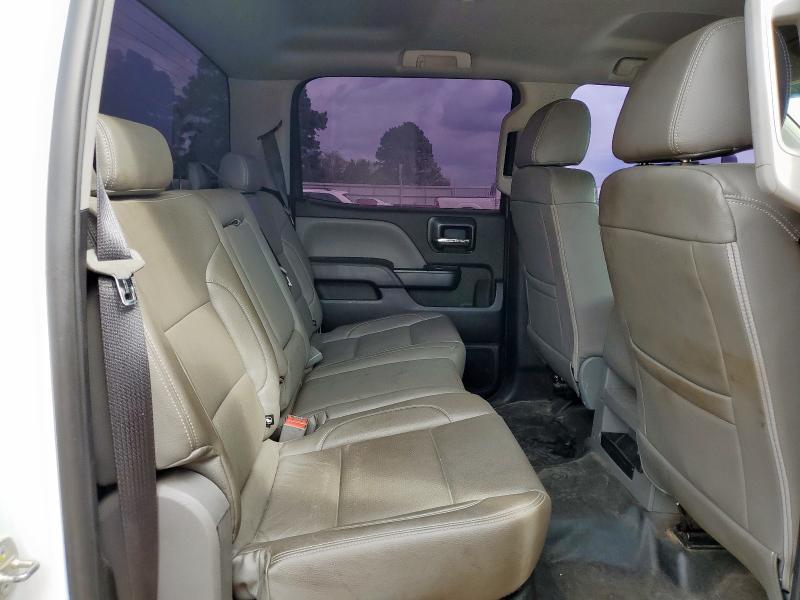 1GC1KUEGXJF132953 - 2018 CHEVROLET SILVERADO K2500 HEAVY DUTY WHITE photo 10