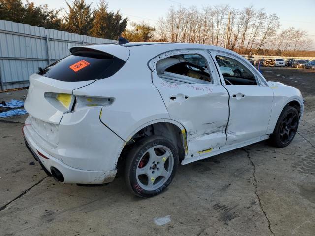 ZASPAKBNXN7D27317 - 2022 ALFA ROMEO STELVIO TI WHITE photo 3