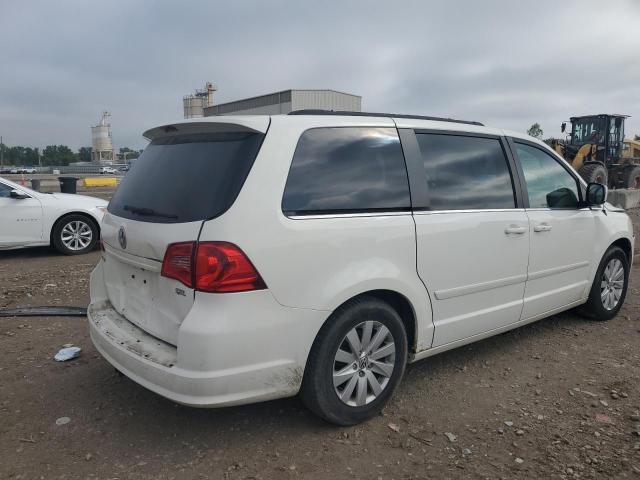 2C4RVACG6CR392502 - 2012 VOLKSWAGEN ROUTAN SEL WHITE photo 3