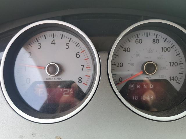 2C4RVACG6CR392502 - 2012 VOLKSWAGEN ROUTAN SEL WHITE photo 9