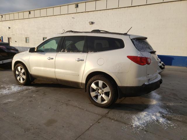 1GNKVJED2BJ301790 - 2011 CHEVROLET TRAVERSE LT WHITE photo 2