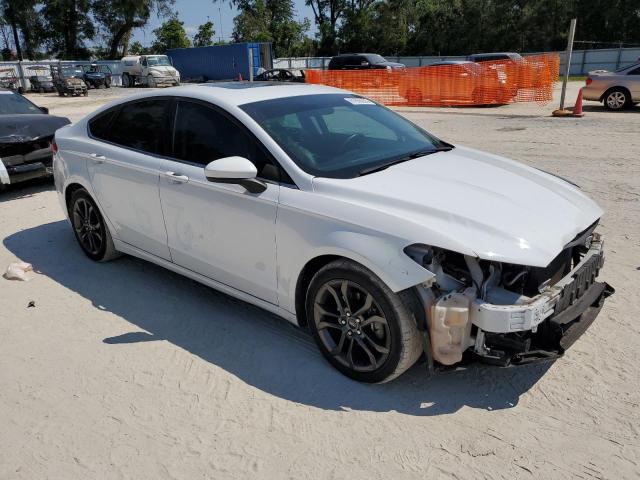 3FA6P0H74JR189931 - 2018 FORD FUSION SE Білий фото 4