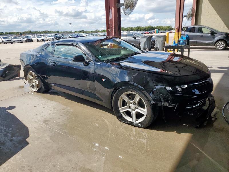 1G1FB1RS9H0109348 - 2017 CHEVROLET CAMARO LT أسود صورة 4