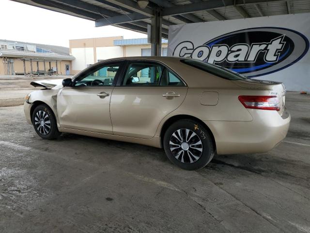 4T1BF3EK9BU771213 - 2011 TOYOTA CAMRY BASE GOLD photo 2