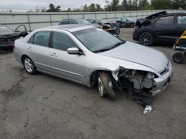 1HGCM56826A039138 - 2006 HONDA ACCORD EX SILVER photo 4