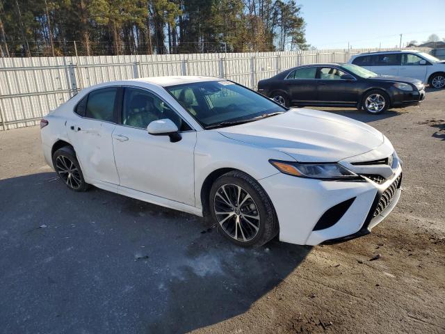 4T1B11HK6KU845492 - 2019 TOYOTA CAMRY L WHITE photo 4