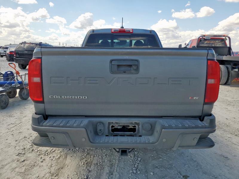1GCHTCEN0M1204667 - 2021 CHEVROLET COLORADO LT GRAY photo 6