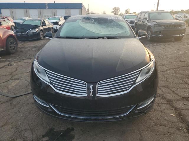 3LN6L2J95GR600092 - 2016 LINCOLN MKZ BLACK photo 5
