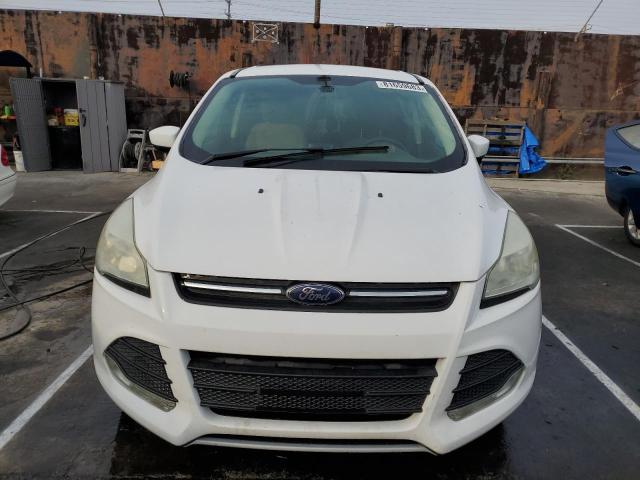 1FMCU0GX5DUD24737 - 2013 FORD ESCAPE SE WHITE photo 5