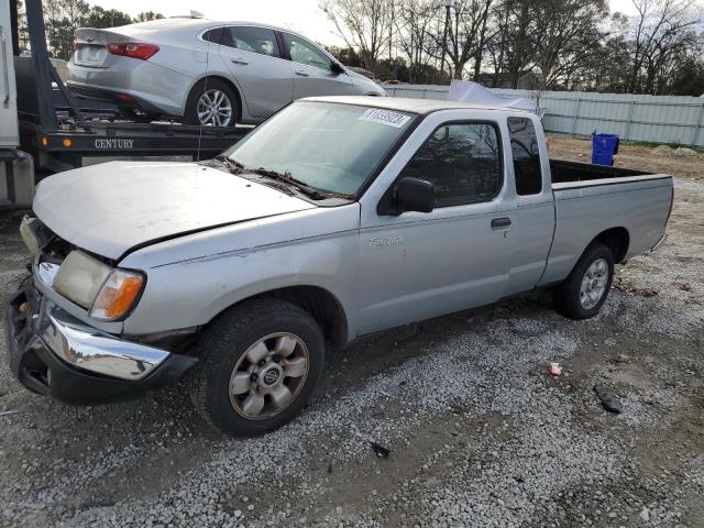 1N6DD26SXYC407437 - 2000 NISSAN FRONTIER KING CAB XE SILVER photo 1