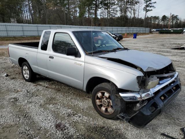 1N6DD26SXYC407437 - 2000 NISSAN FRONTIER KING CAB XE SILVER photo 4