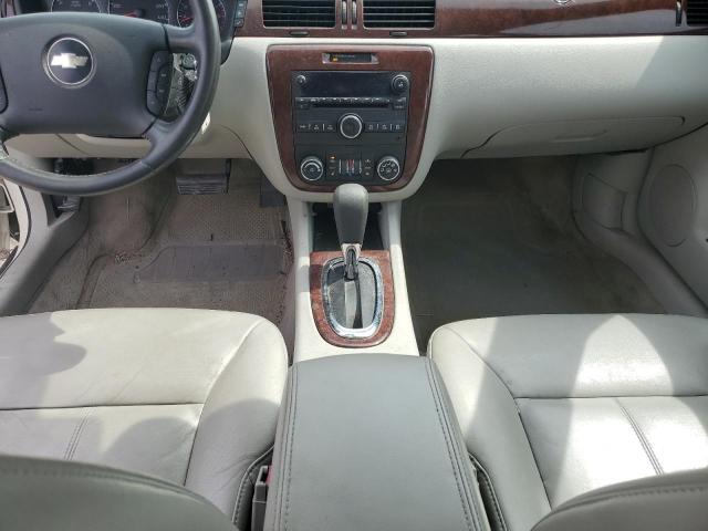 2G1WC583181219863 - 2008 CHEVROLET IMPALA LT 白色 照片 8