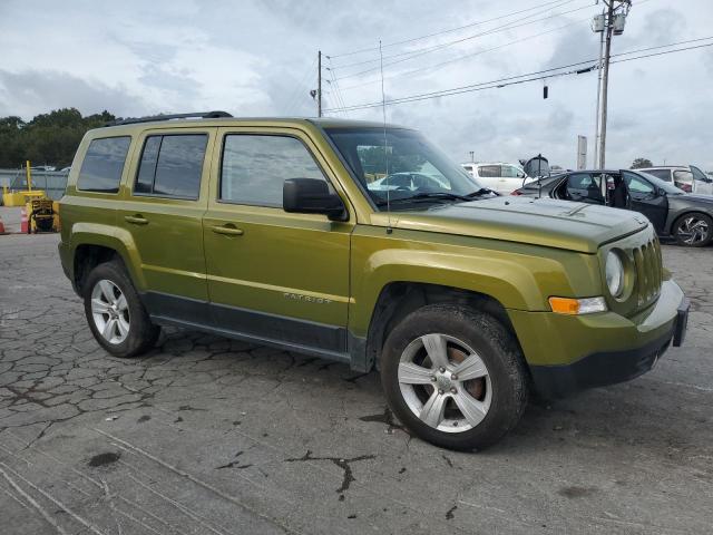 1C4NJRBB8CD558956 - 2012 JEEP PATRIOT SPORT Grün Foto 4