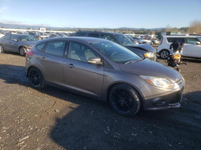 1FADP3K2XEL170374 - 2014 FORD FOCUS SE GRAY photo 4