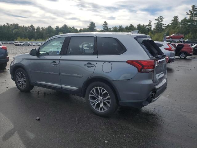 JA4AZ3A35HZ050012 - 2017 MITSUBISHI OUTLANDER SE SILVER photo 2