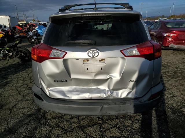 2T3WFREV8FW143560 - 2015 TOYOTA RAV4 XLE SILVER photo 6