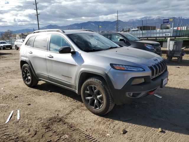 1C4PJMBX9JD516915 - 2018 JEEP CHEROKEE TRAILHAWK SILVER photo 4