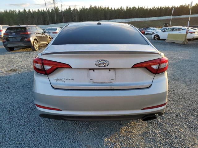 5NPE24AF2HH461337 - 2017 HYUNDAI SONATA SE SILVER photo 6