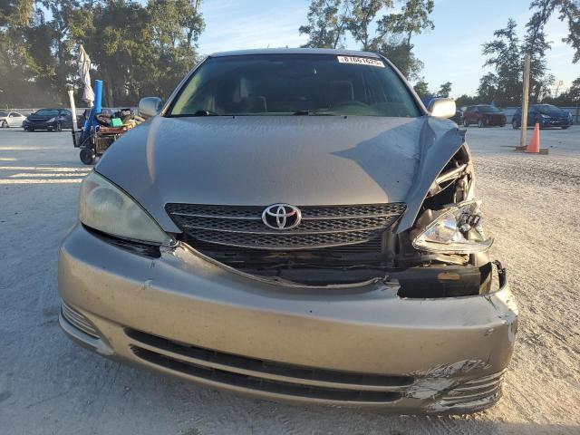 4T1BE32K42U035013 - 2002 TOYOTA CAMRY LE თაფლისფერი ფოტო 5