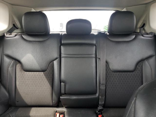 3C4NJDBB8JT331874 - 2018 JEEP COMPASS LATITUDE Silber Foto 10