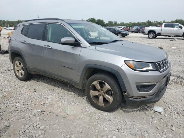 3C4NJDBB8JT331874 - 2018 JEEP COMPASS LATITUDE Silber Foto 4