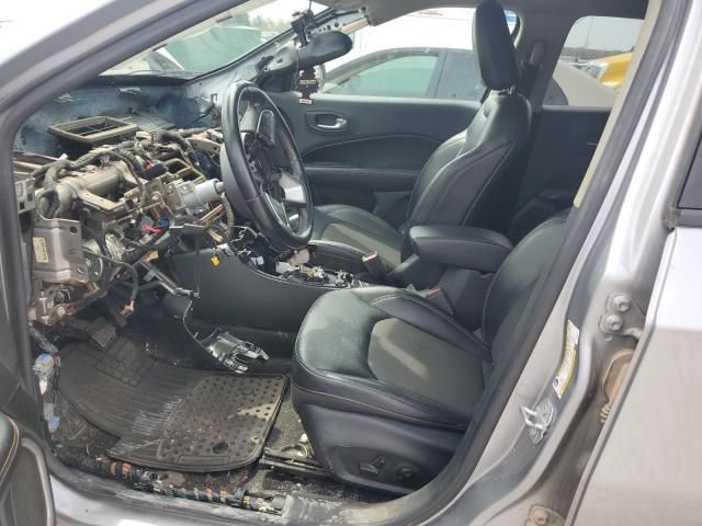 3C4NJDBB8JT331874 - 2018 JEEP COMPASS LATITUDE Silber Foto 7