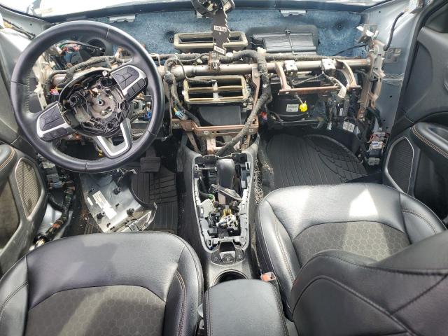 3C4NJDBB8JT331874 - 2018 JEEP COMPASS LATITUDE Silber Foto 8