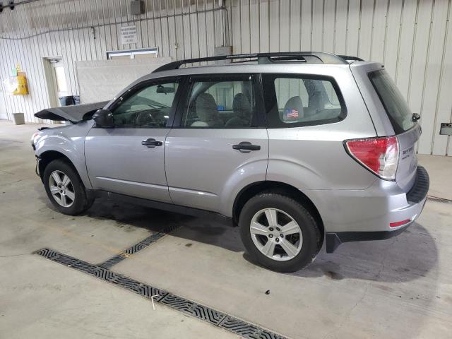 JF2SHABC2BH718041 - 2011 SUBARU FORESTER 2.5X فضي صورة 2