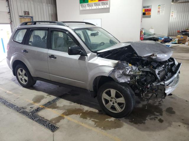 JF2SHABC2BH718041 - 2011 SUBARU FORESTER 2.5X فضي صورة 4
