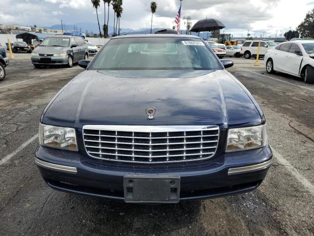 1G6KD54Y0XU737490 - 1999 CADILLAC DEVILLE BLUE photo 5