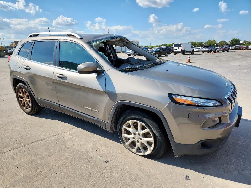 1C4PJLCB3HW559903 - 2017 JEEP CHEROKEE LATITUDE 棕色 照片 4